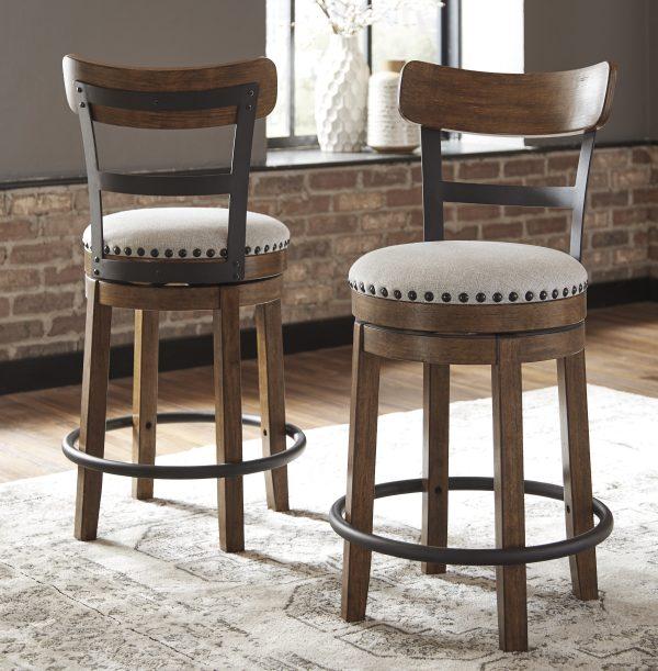 VALEBECK UPH SWIVEL BARSTOOL Brown