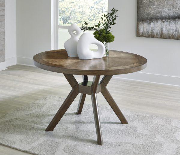 ROANHOWE ROUND DINING TABLE Brown